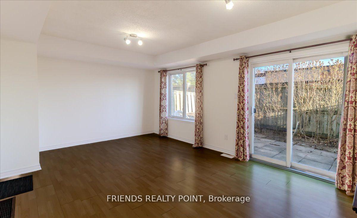 4 Bedrooms Condo at 1075 Ellesmere, Toronto For sale