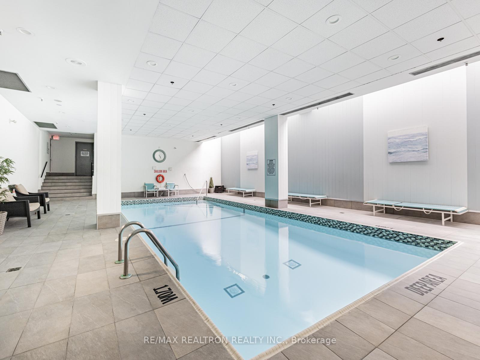 2 Bedrooms Condo at 22 Shallmar, Toronto For sale