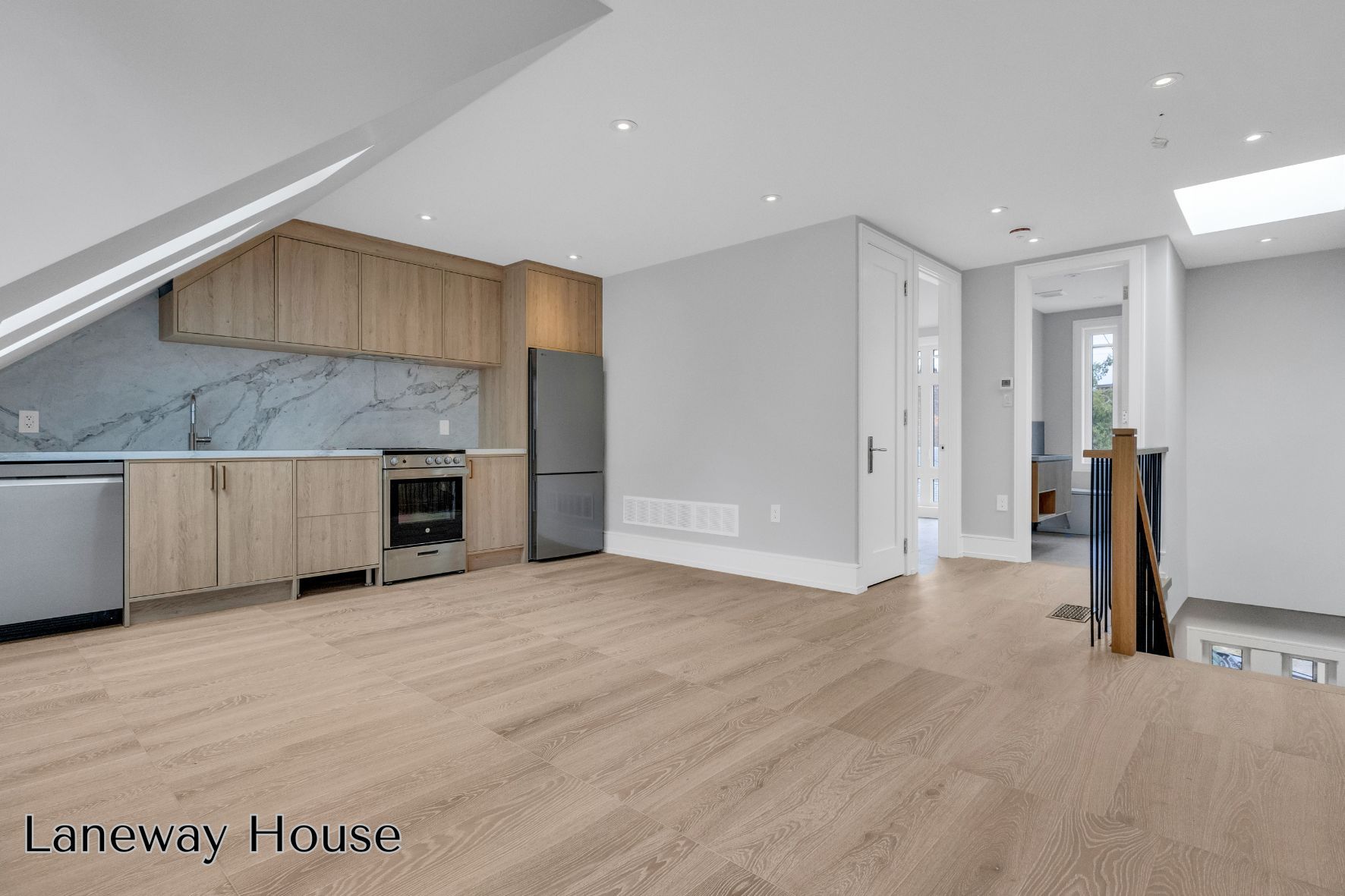 444 Roxton Road