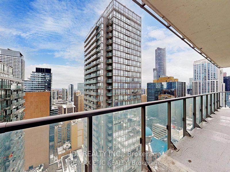 2 Bedrooms Condo at 832 Bay, Toronto For sale