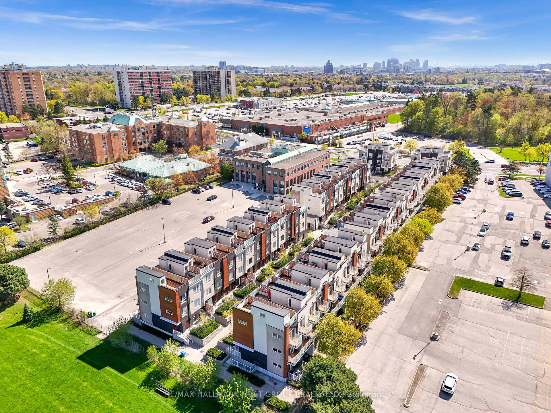 3 Bedrooms Condo at 1361 Neilson, Toronto For sale