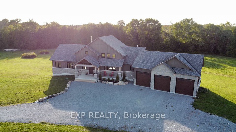 Sprawling Custom Bungaloft