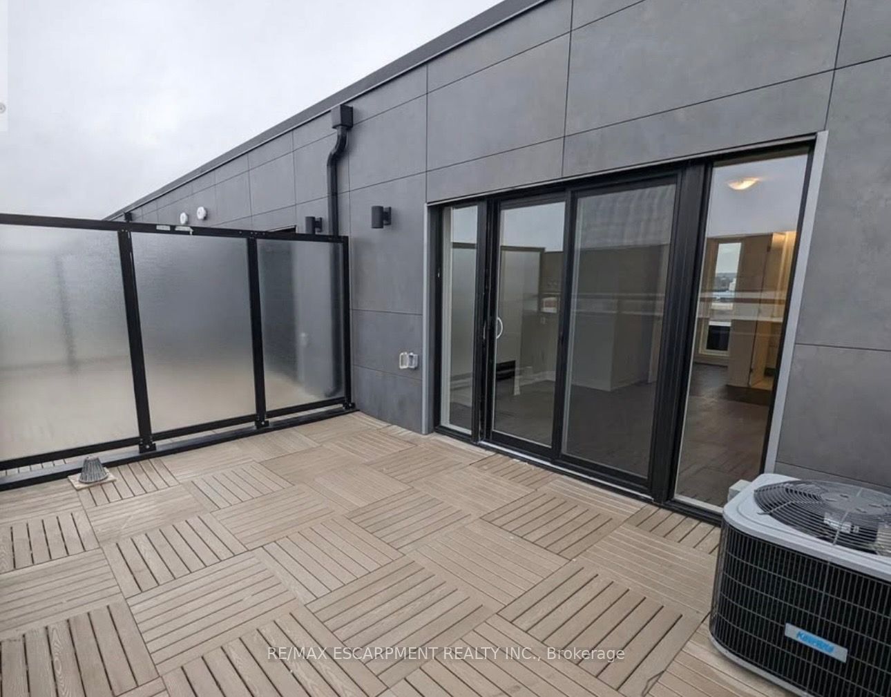 7 Steckley House Lane, #606