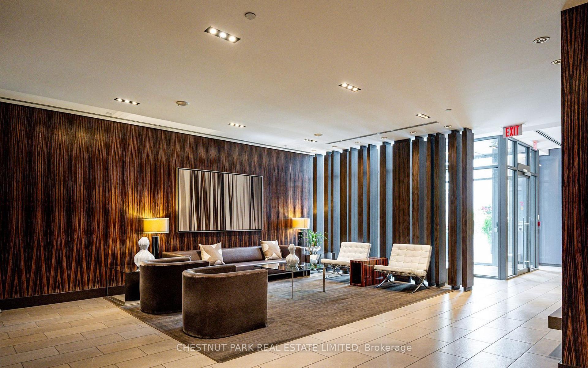 2 Bedrooms Condo at 33 Lombard, Toronto For sale