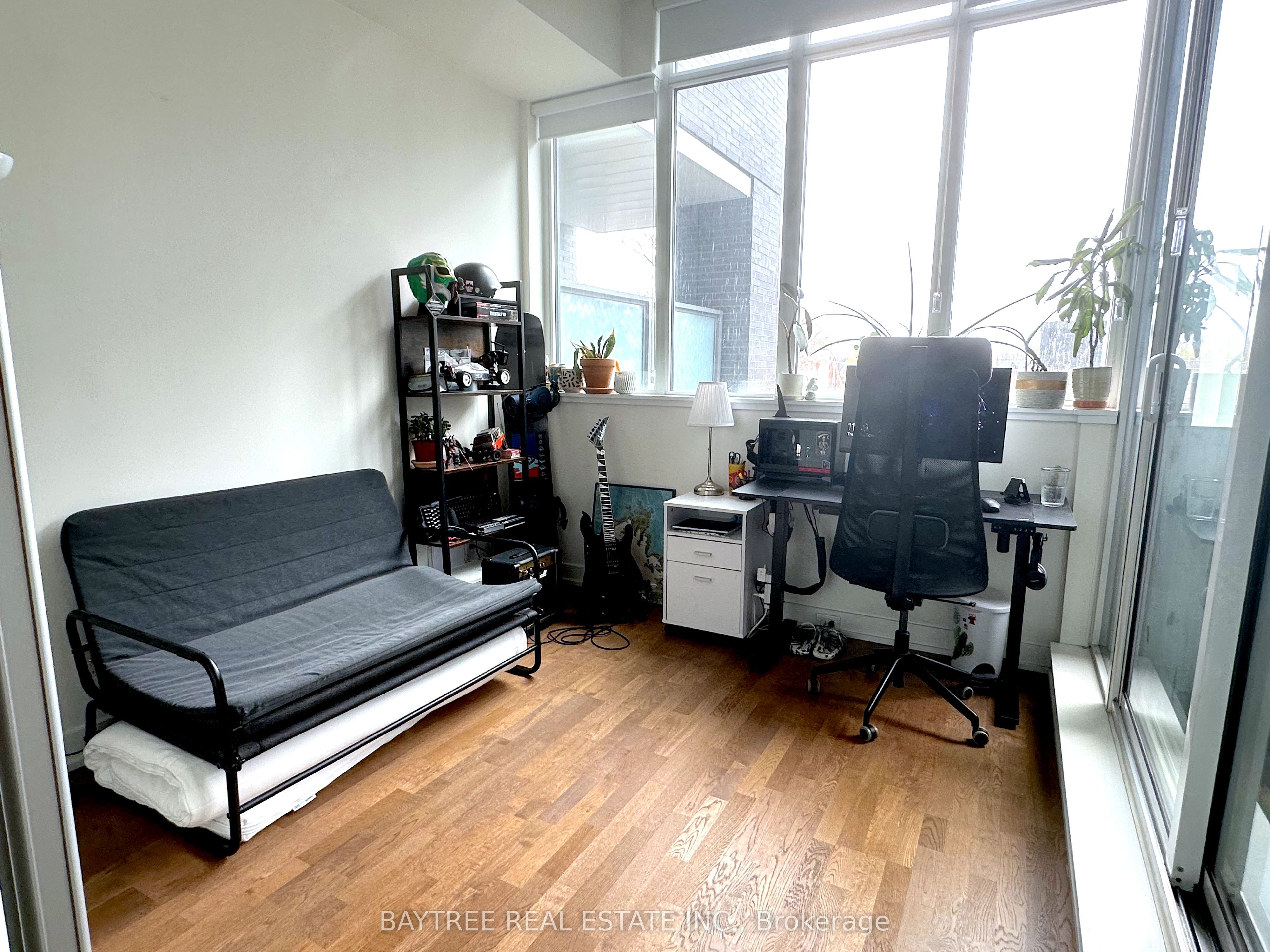 20 Minowan Miikan Lane #323, Toronto C01 Little Portugal