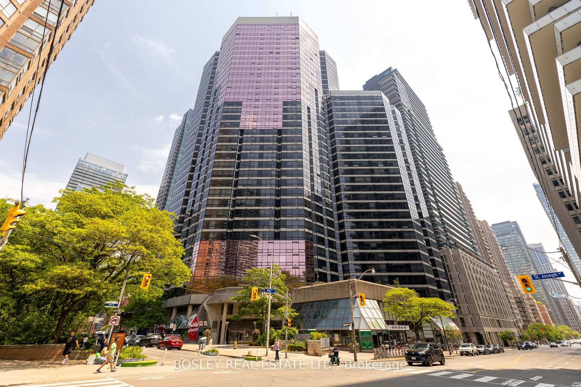 2 Bedrooms Condo at 1001 Bay, Toronto For sale