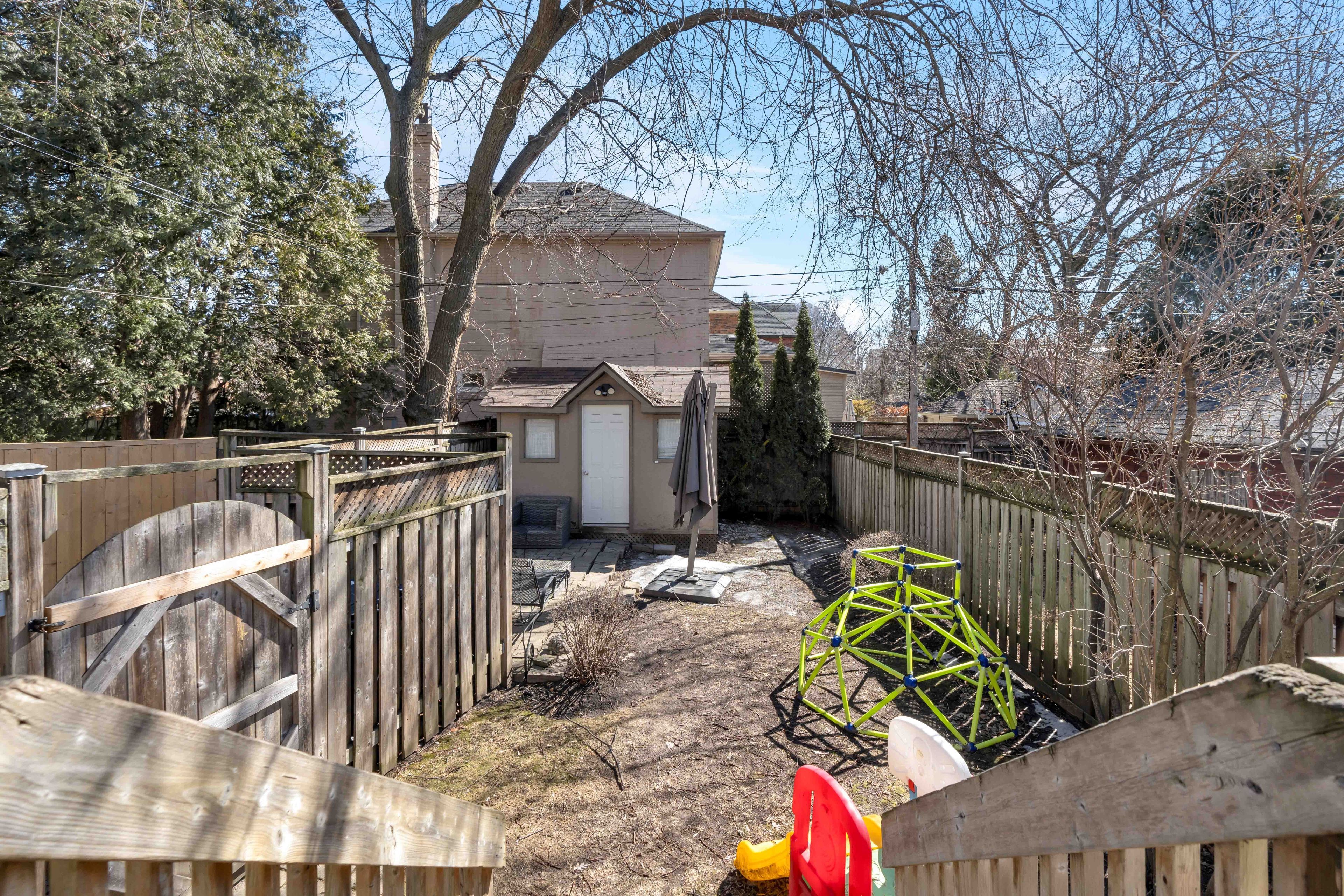 469 Roselawn Avenue