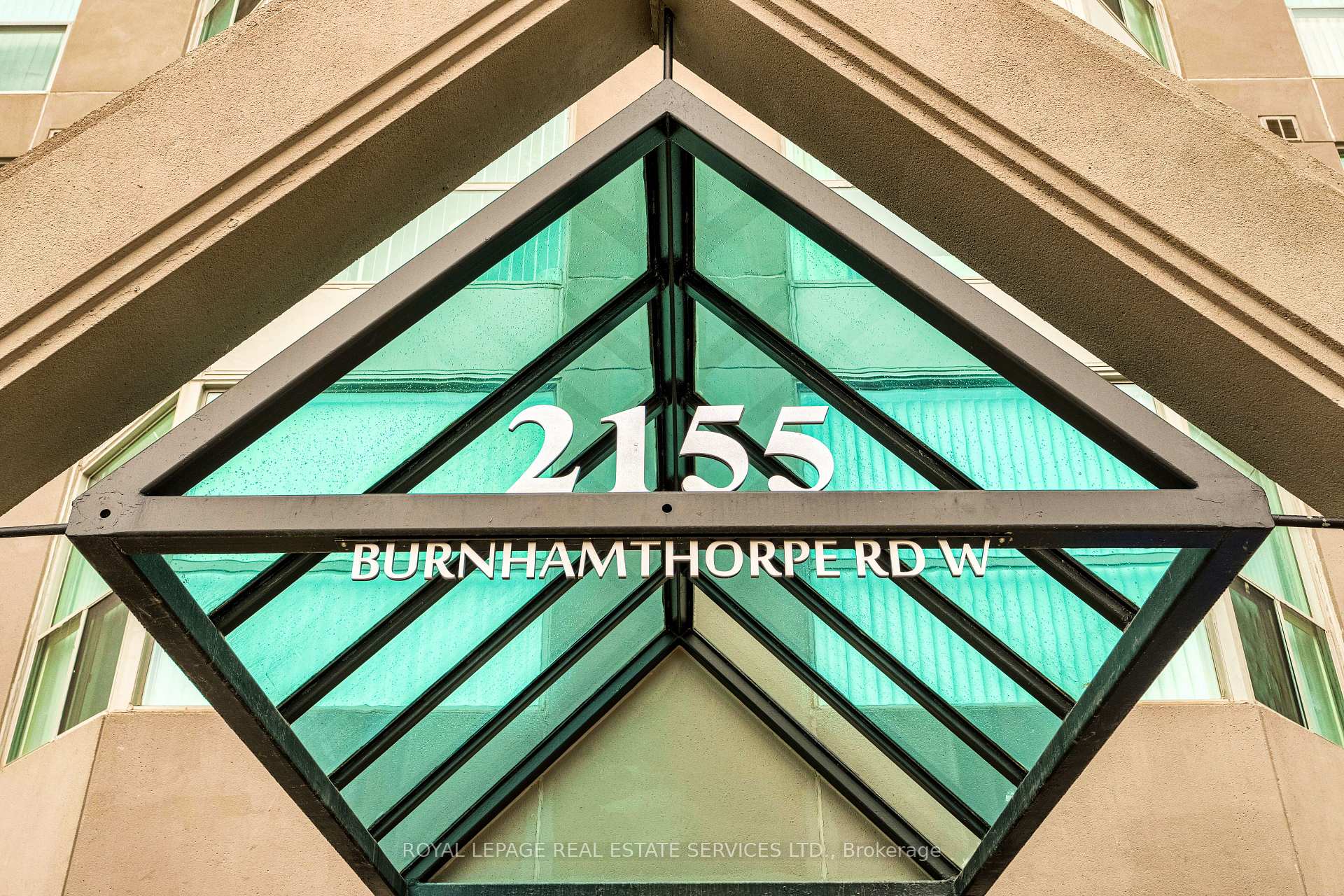 1 Bedroom Condo at 2155 Burnhamthorpe, Mississauga For sale