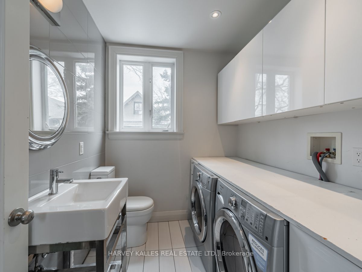 39 Sunnyside Avenue Upper