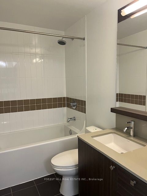 320 Tweedsmuir Avenue, #1501