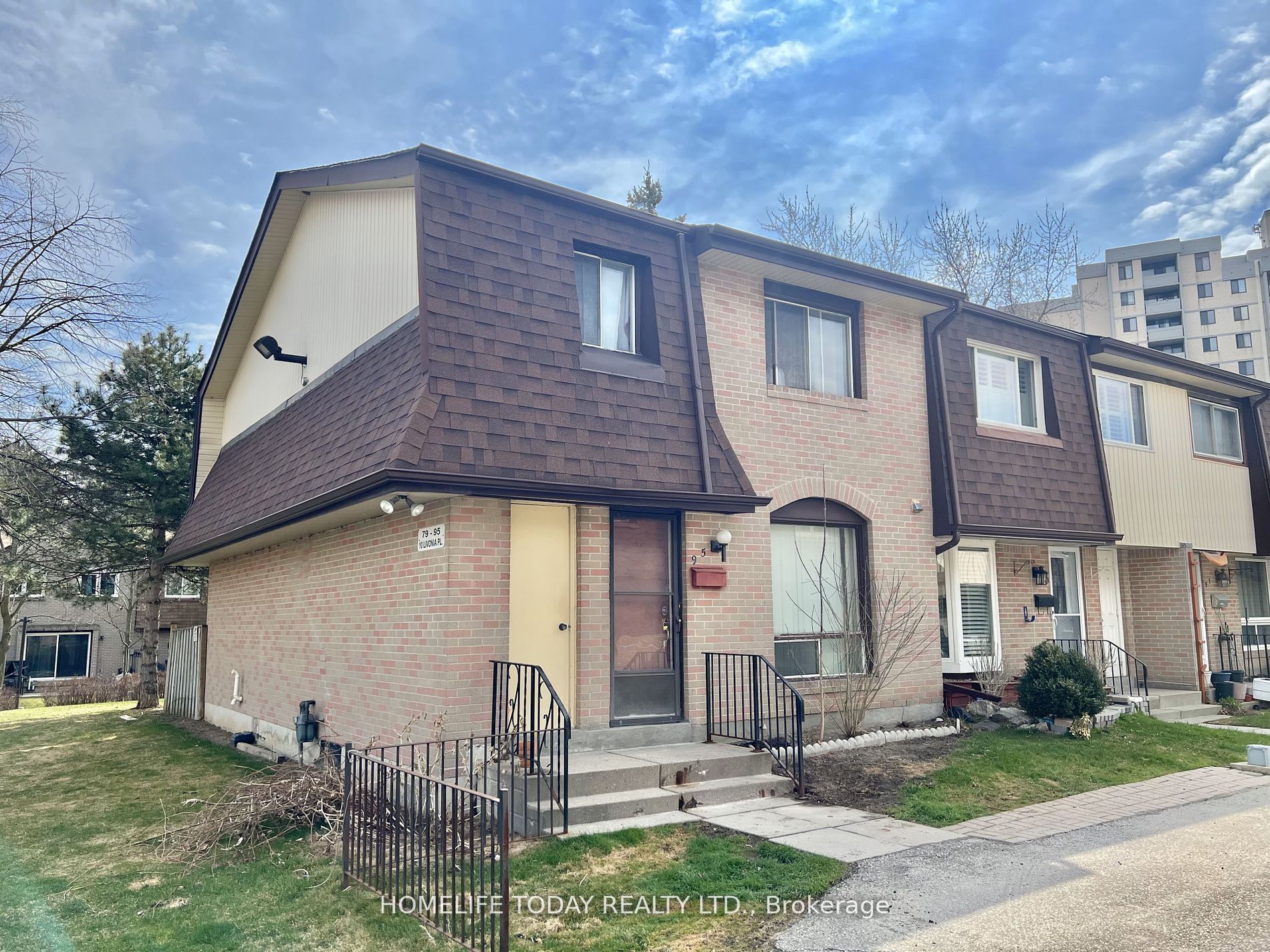 10 Livonia Place, #95