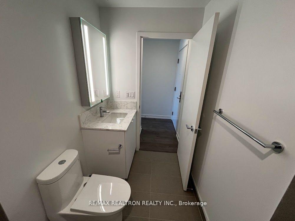 1 Bedroom Condo at 270 Dufferin, Toronto For sale