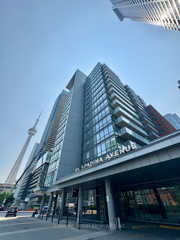 4K Spadina Avenue