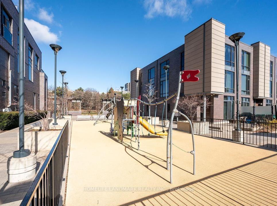 2 Bedrooms Condo at 1 Valhalla Inn, Toronto For sale