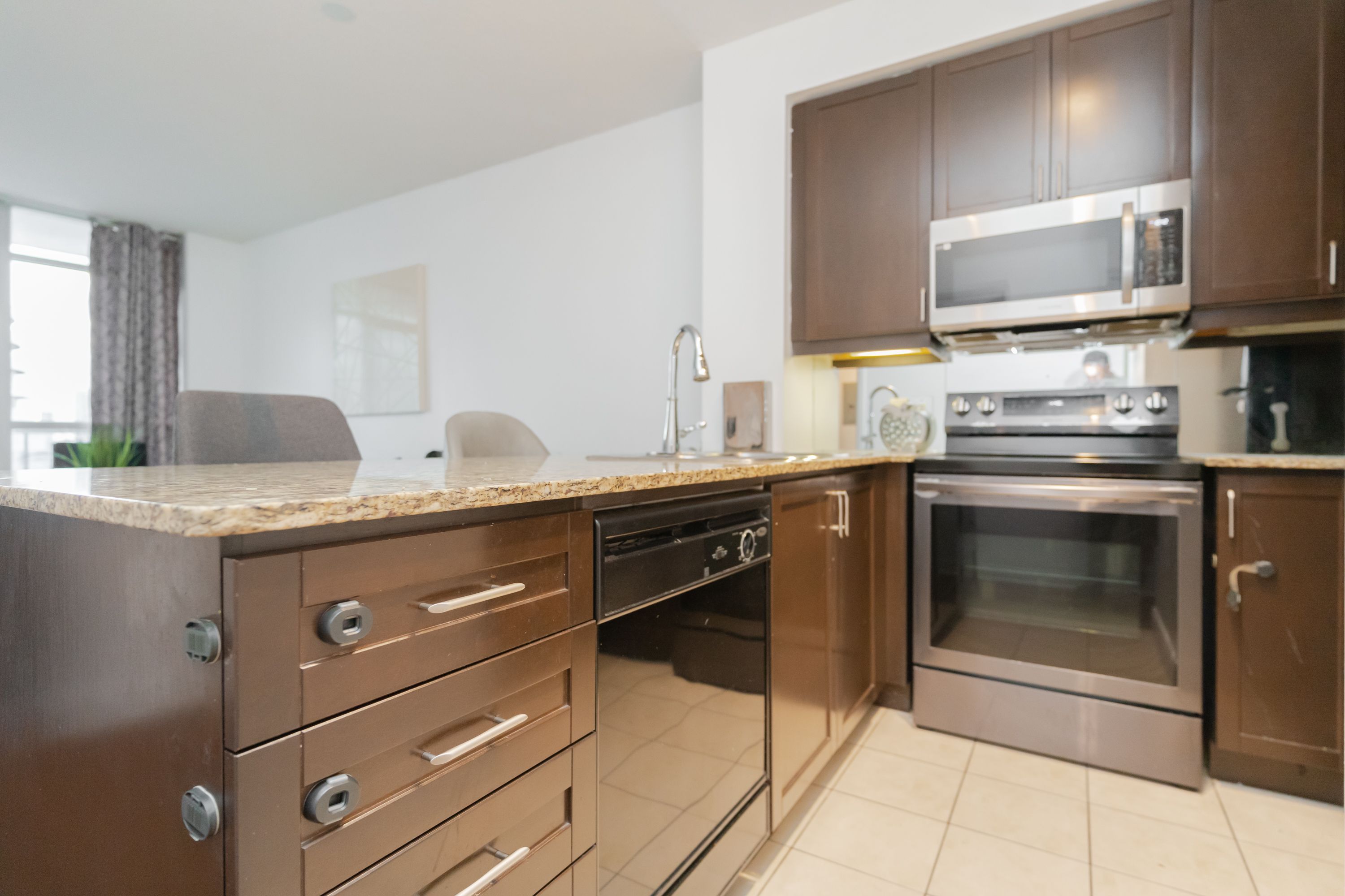 80 Absolute Avenue 3206