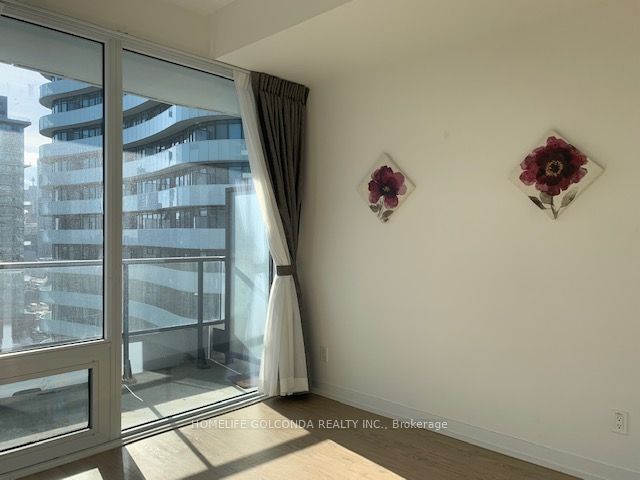 85 Wood Street, #2216