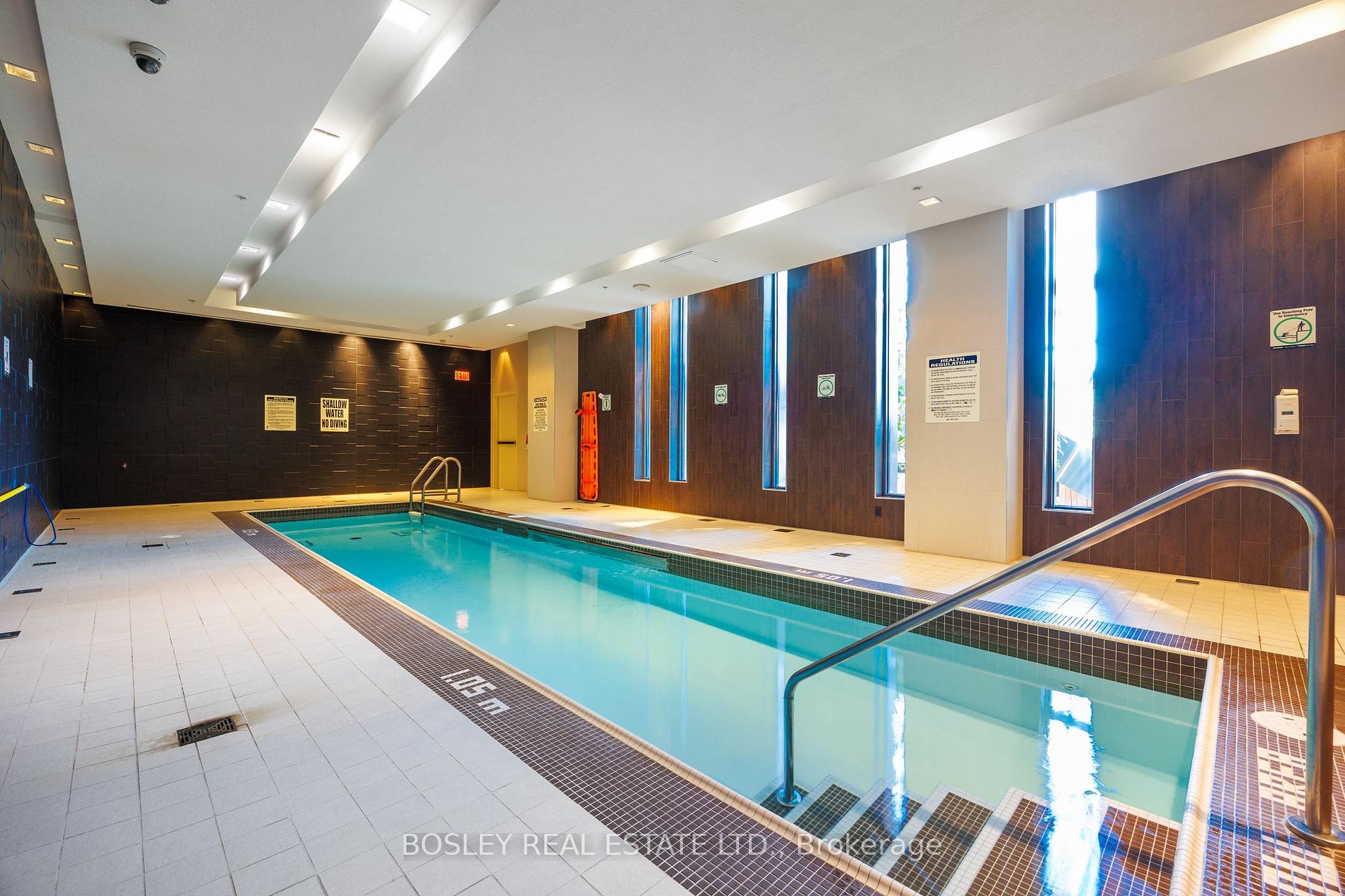 3 Bedrooms Condo at 35 Brian Peck, Toronto For sale