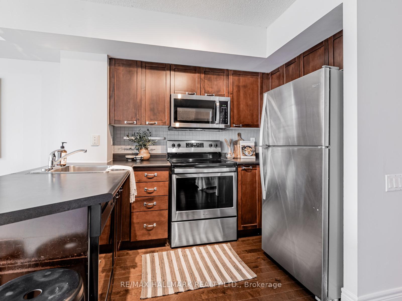 1 Bedroom Condo at 75 Dalhousie, Toronto For sale