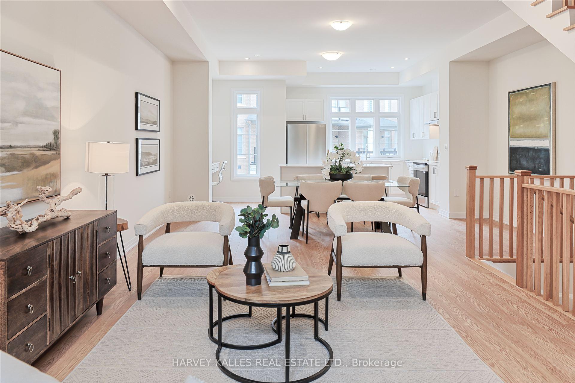 75 De La Roche Drive S