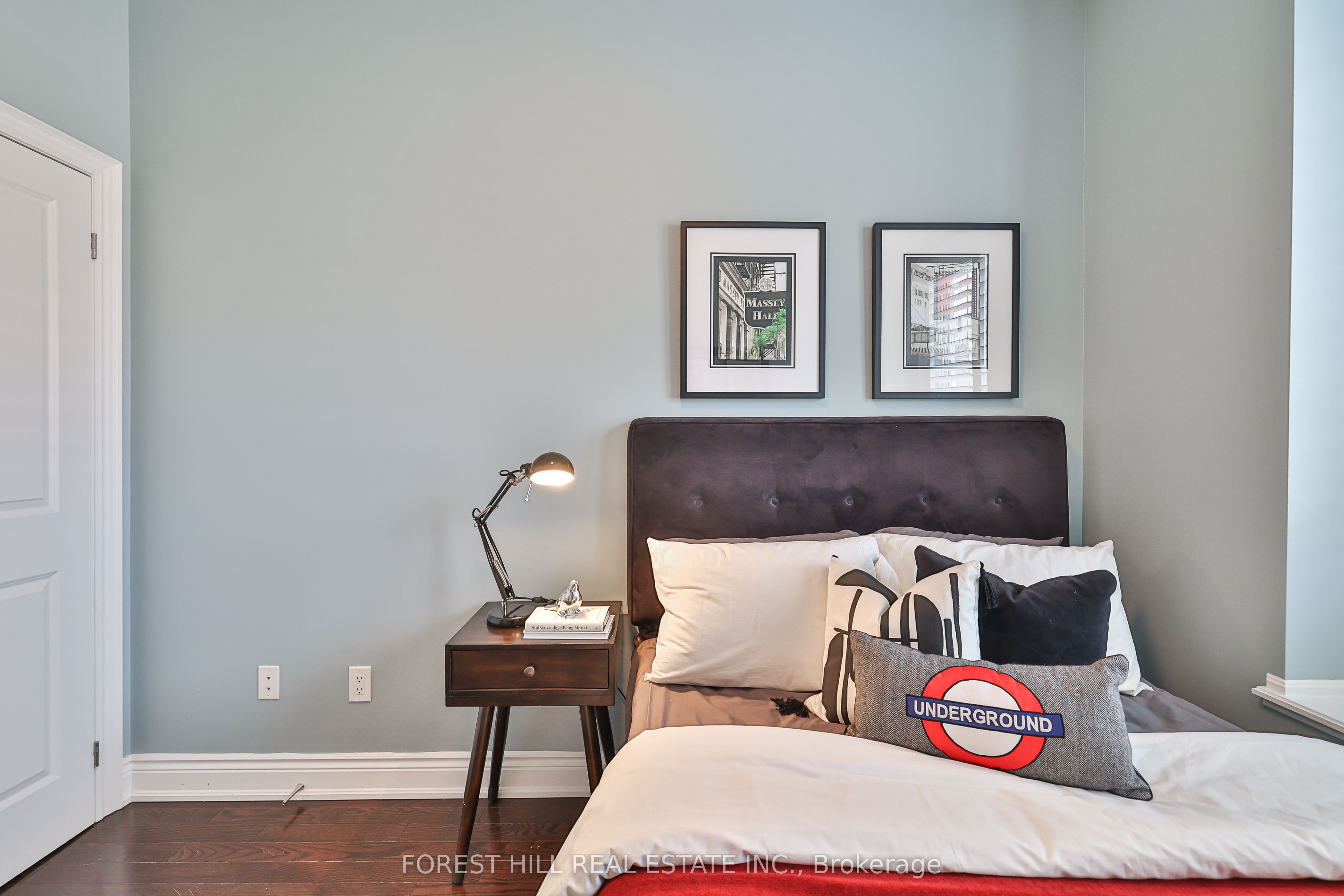 68 Kilgour Road, Toronto, ON M4G 0A9