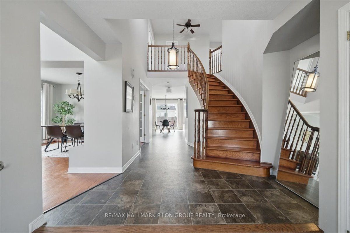 10 Maybrook Place