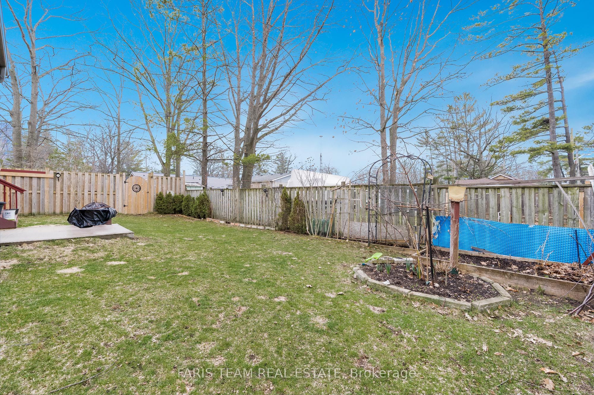 8 Elm Drive, Wasaga Beach Wasaga Beach