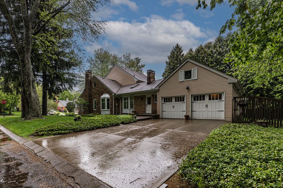 134 Broad Leaf Crescent
