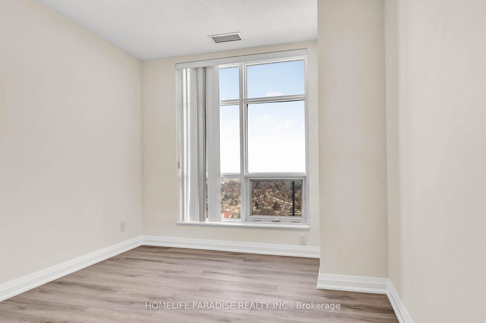 2 Bedrooms Condo at 151 Village Green,  Toronto For sale