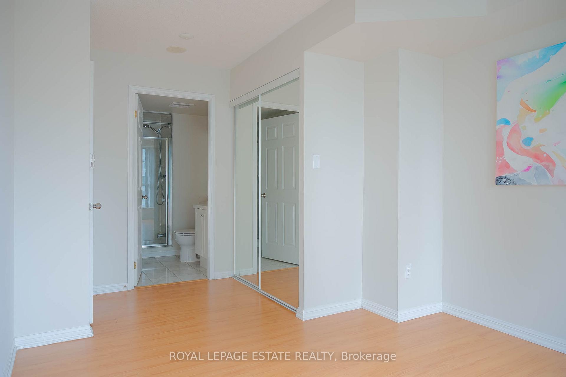 3 Bedrooms Condo at 23 Lorraine,  Toronto For sale