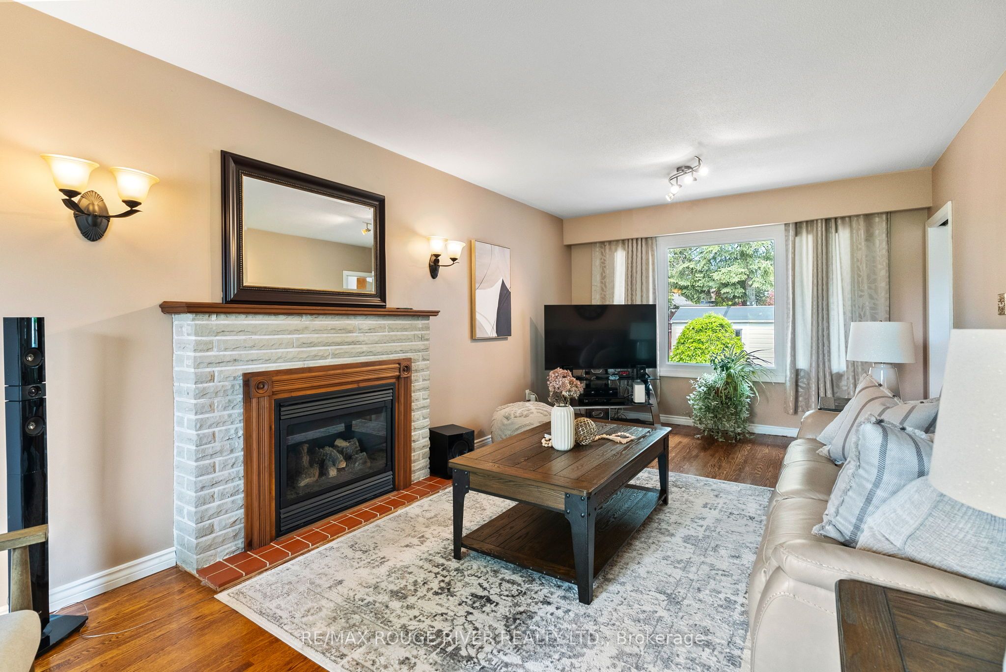 665 Jasmine Crescent