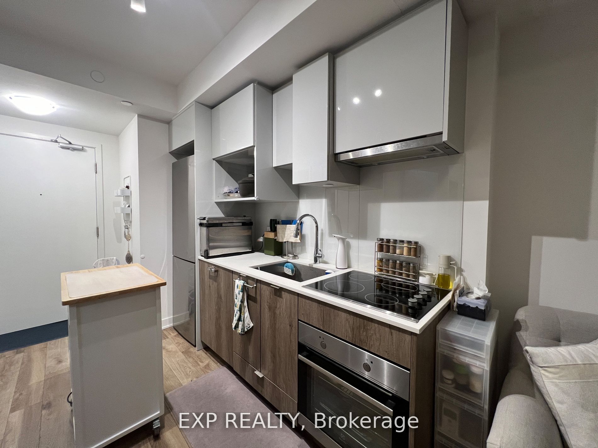 195 Redpath Avenue, #3013