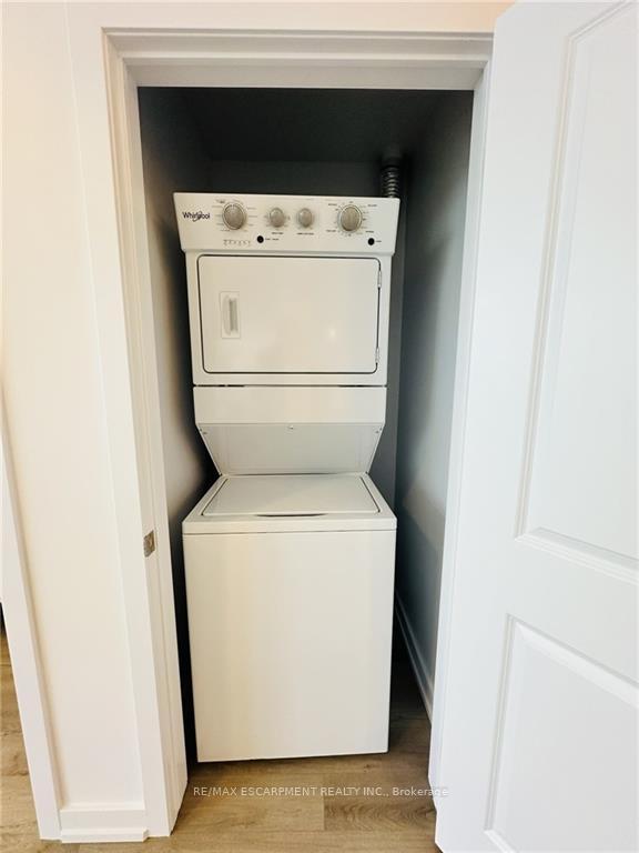 1 Bedroom Condo at 460 DUNDAS,  Hamilton For sale
