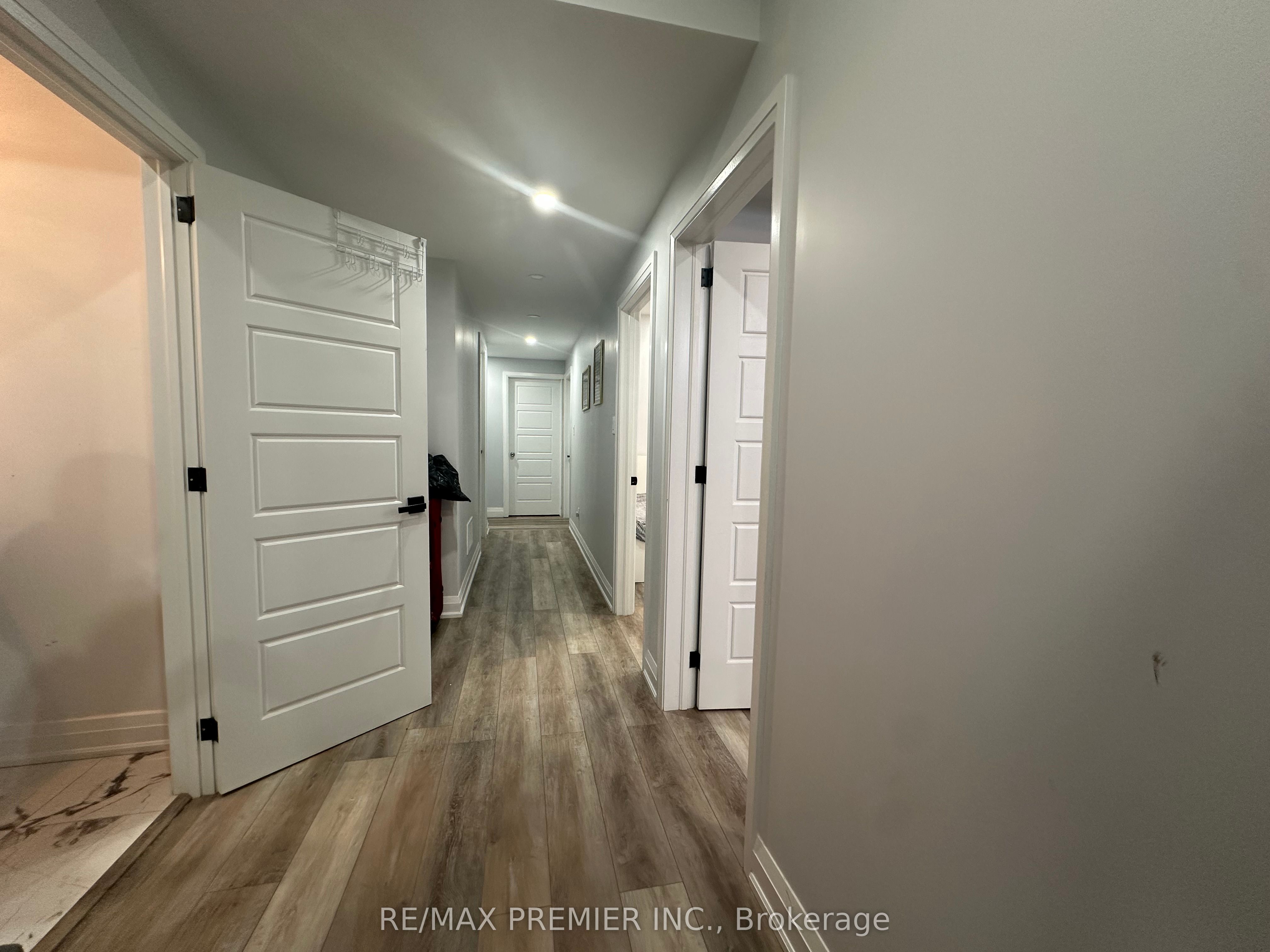 26 Elinor Avenue, #Basement