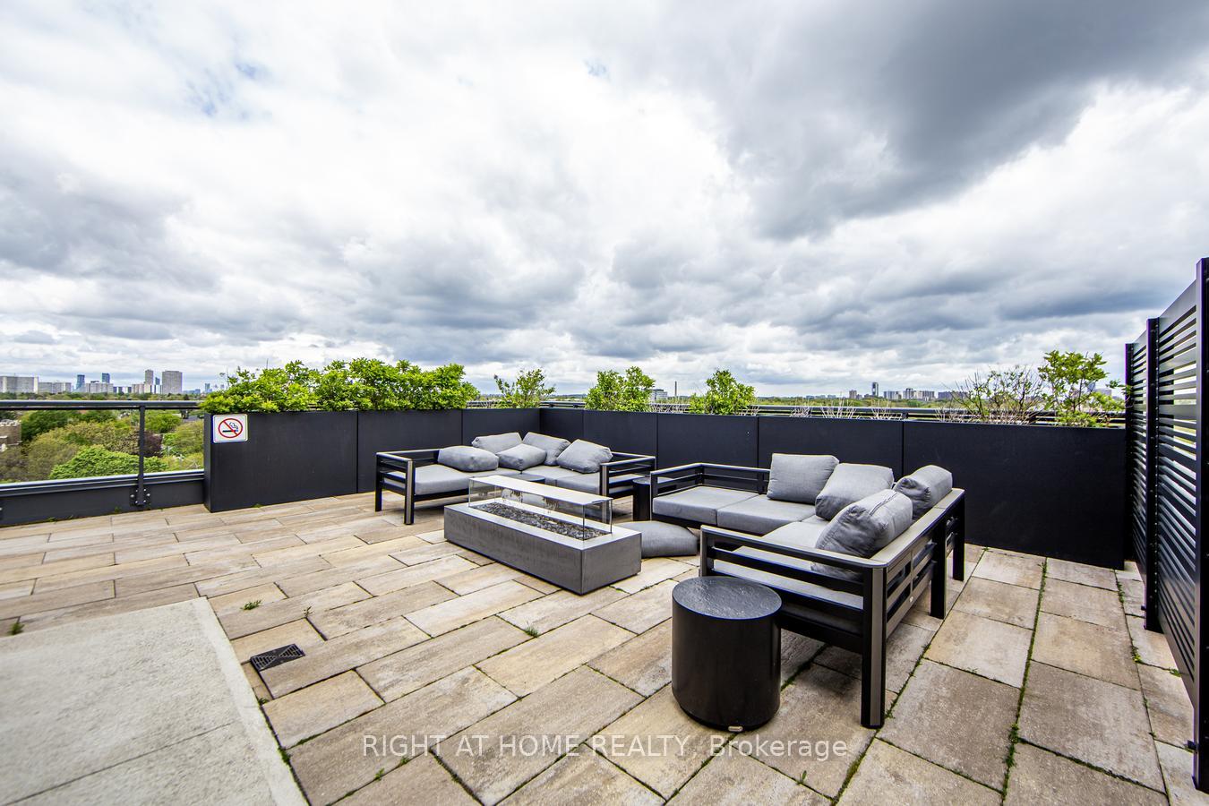 1 Bedroom Condo at 630 Greenwood, Toronto For sale