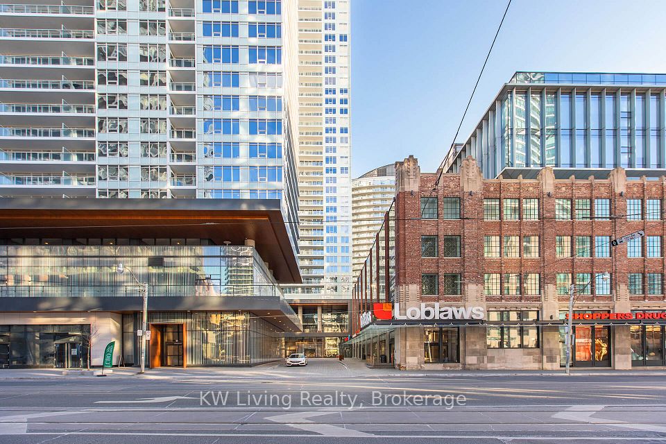 19 Bathurst