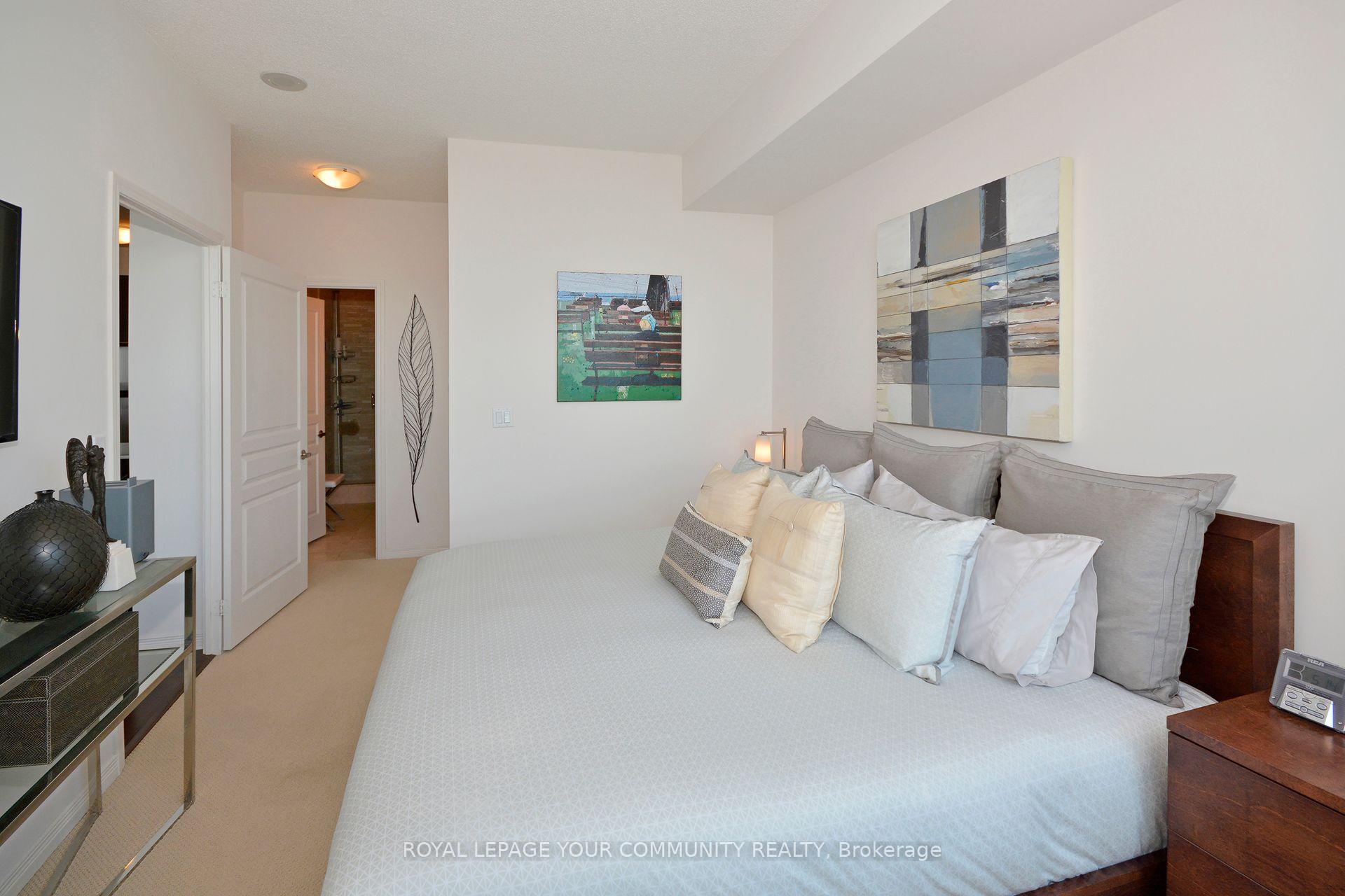 3 Bedrooms Condo at 2230 Lake Shore, Toronto For sale