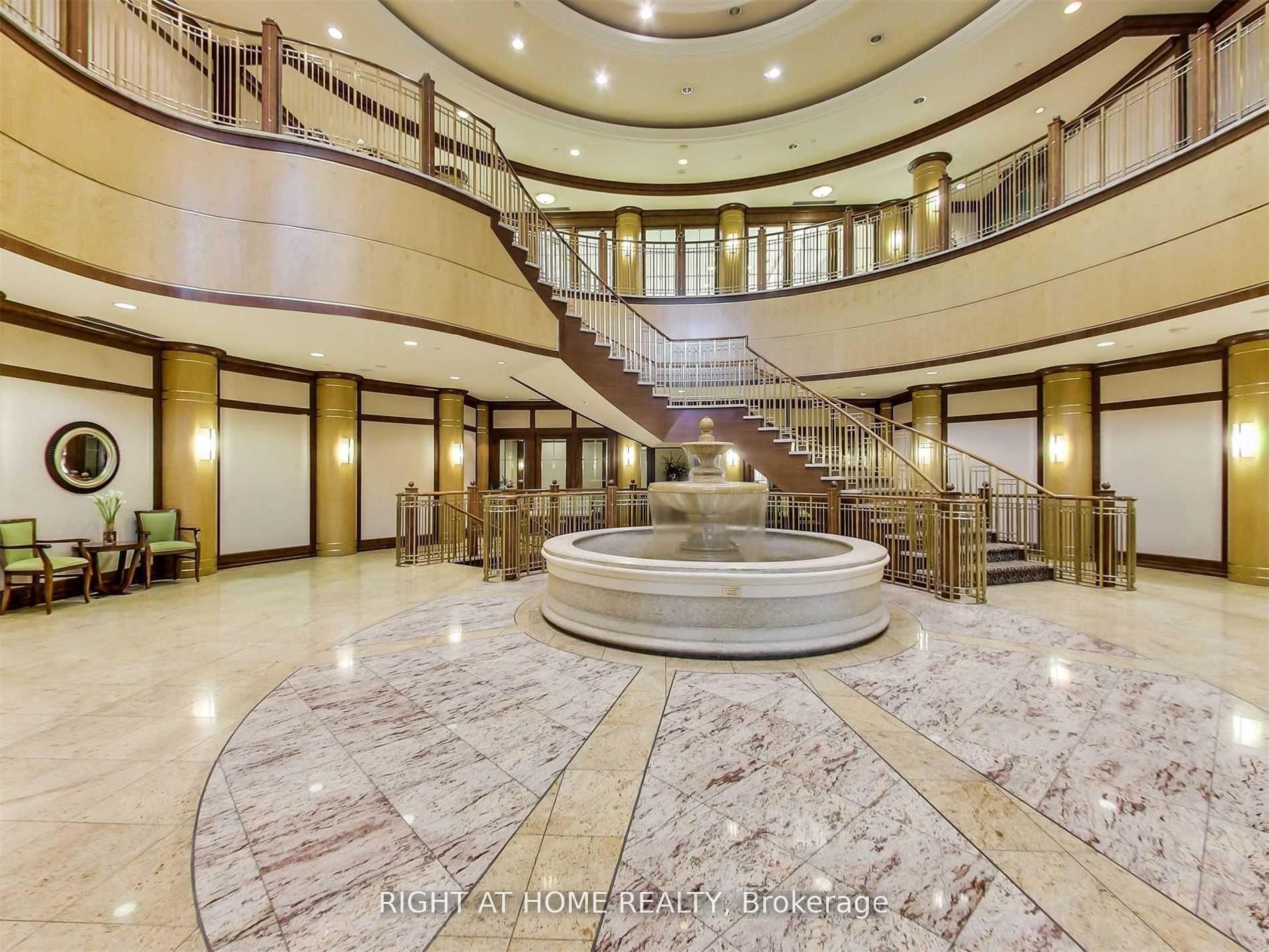 2 Bedrooms Condo at 80 Harrison Garden,  Toronto For sale