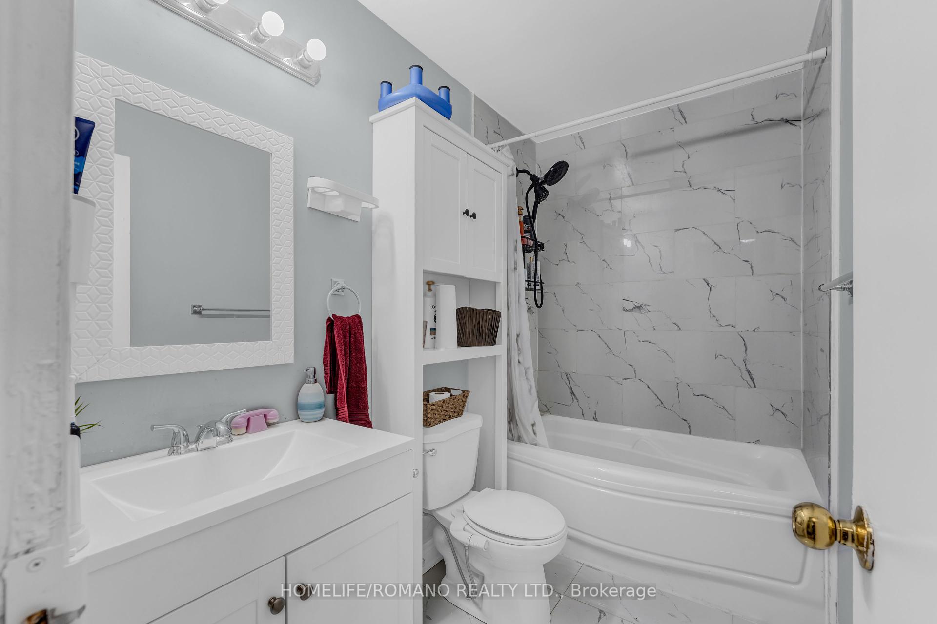 4 Bedrooms Condo at 7440 Goreway, Mississauga For sale