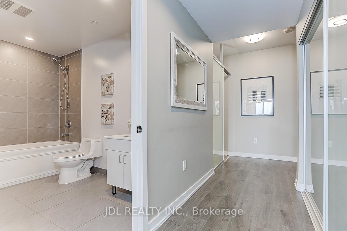 2 Bedrooms Condo at 426 University, Toronto For sale
