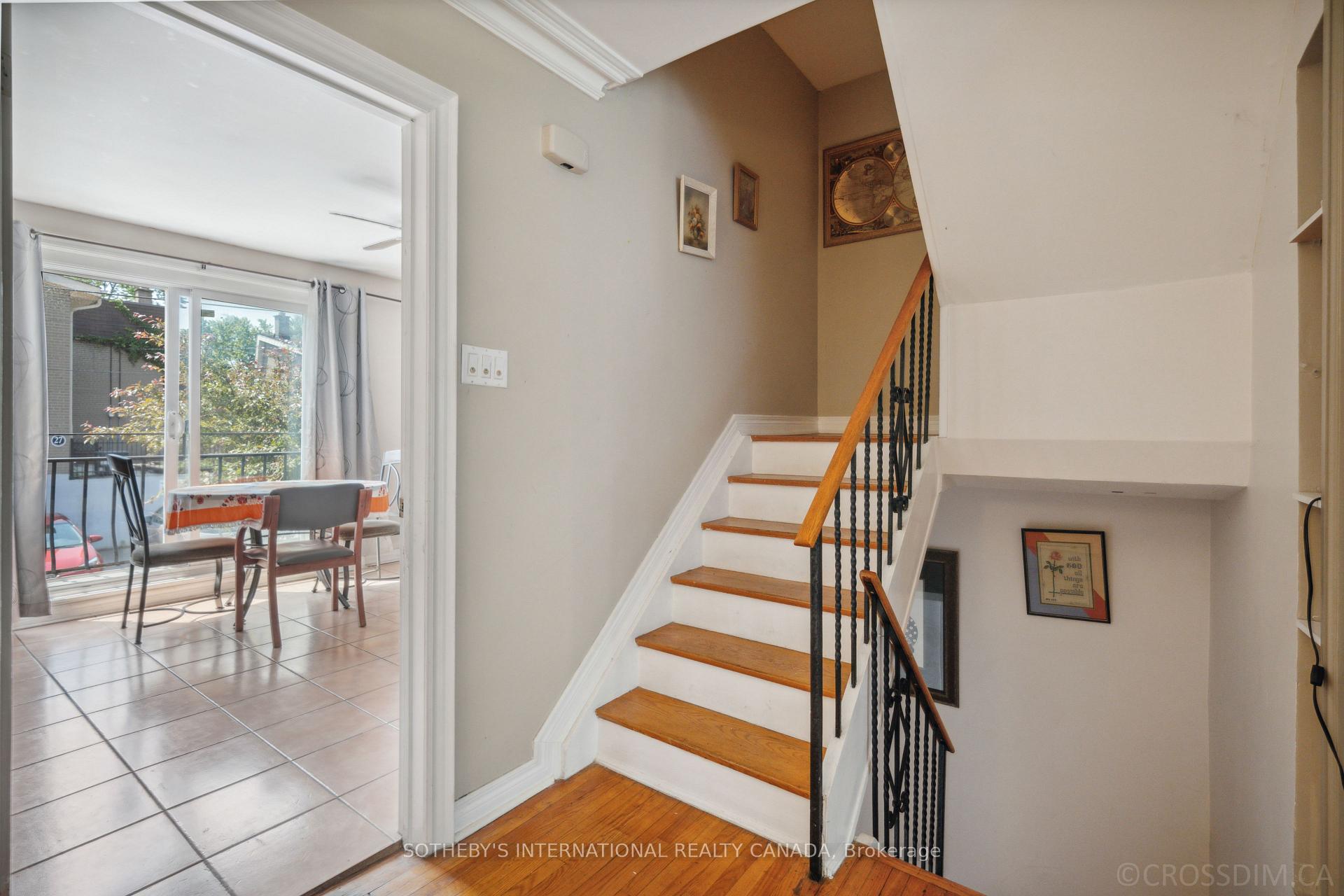 4 Bedrooms Condo at 28 Enclave, Toronto For sale