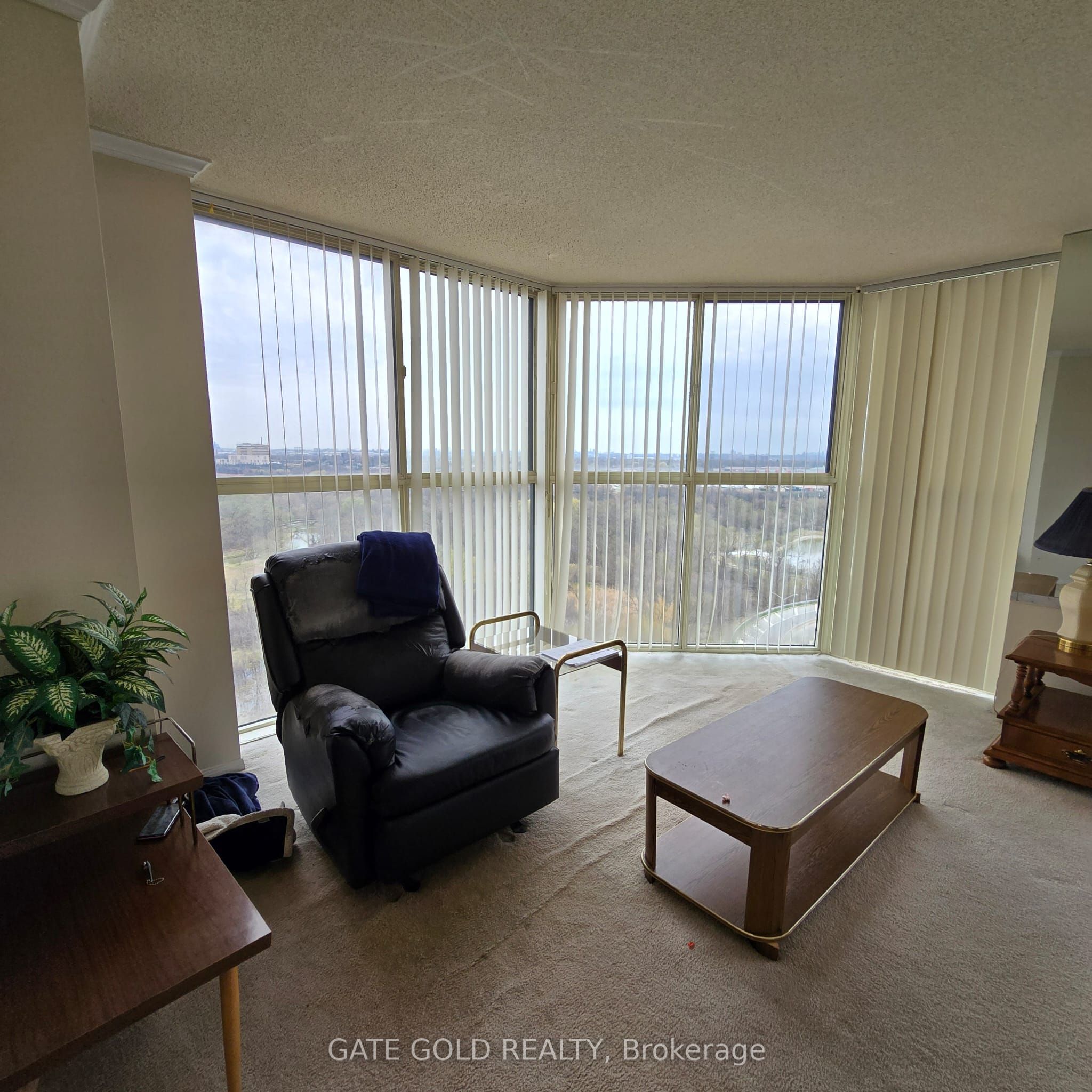 600 Rexdale Boulevard, #LPH2