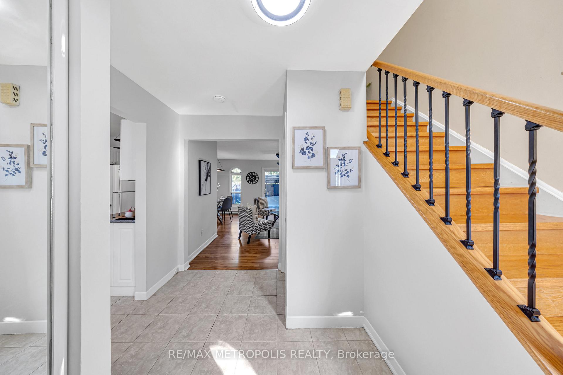 4 Bedrooms Condo at 2550 Birchmount, Toronto For sale