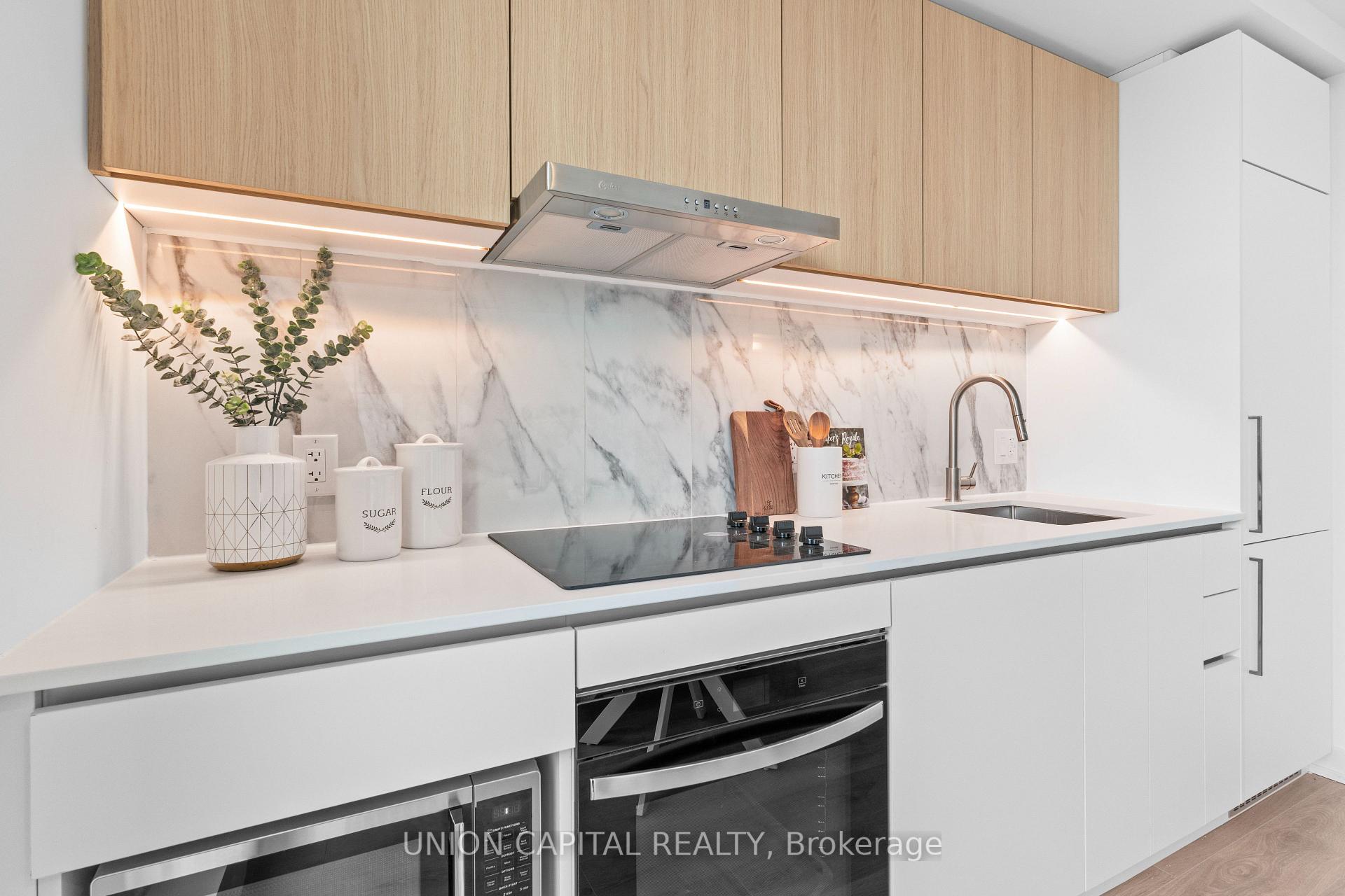 2 Bedrooms Condo at 1100 Sheppard, Toronto For sale