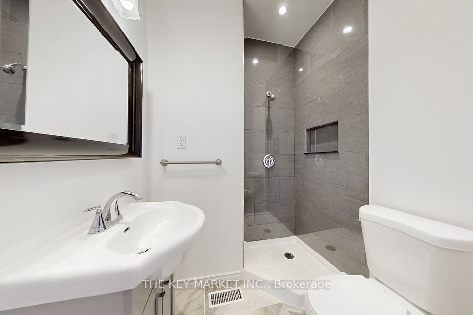 https://trreb-image.ampre.ca/b7Uem9H5F1lGjNTX3n1PlIHP_4uq53YAQRPWUV3fLzs/rs:fit:960:960/wm:.5:so:0:50:.4/wmsh:10/wmt:PHNwYW4gZm9yZWdyb3VuZD0nd2hpdGUnIGZvbnQ9JzY4Jz5USEUgS0VZIE1BUktFVCBJTkMuLCBCcm9rZXJhZ2U8L3NwYW4-/L3RycmViL2xpc3RpbmdzLzQwLzQ3LzM1LzY4L3AvMmQzYzA3OTctZjdkMC00NmM4LTgyNGQtNmQ3MmVkYWYxNGY3LmpwZw.jpg