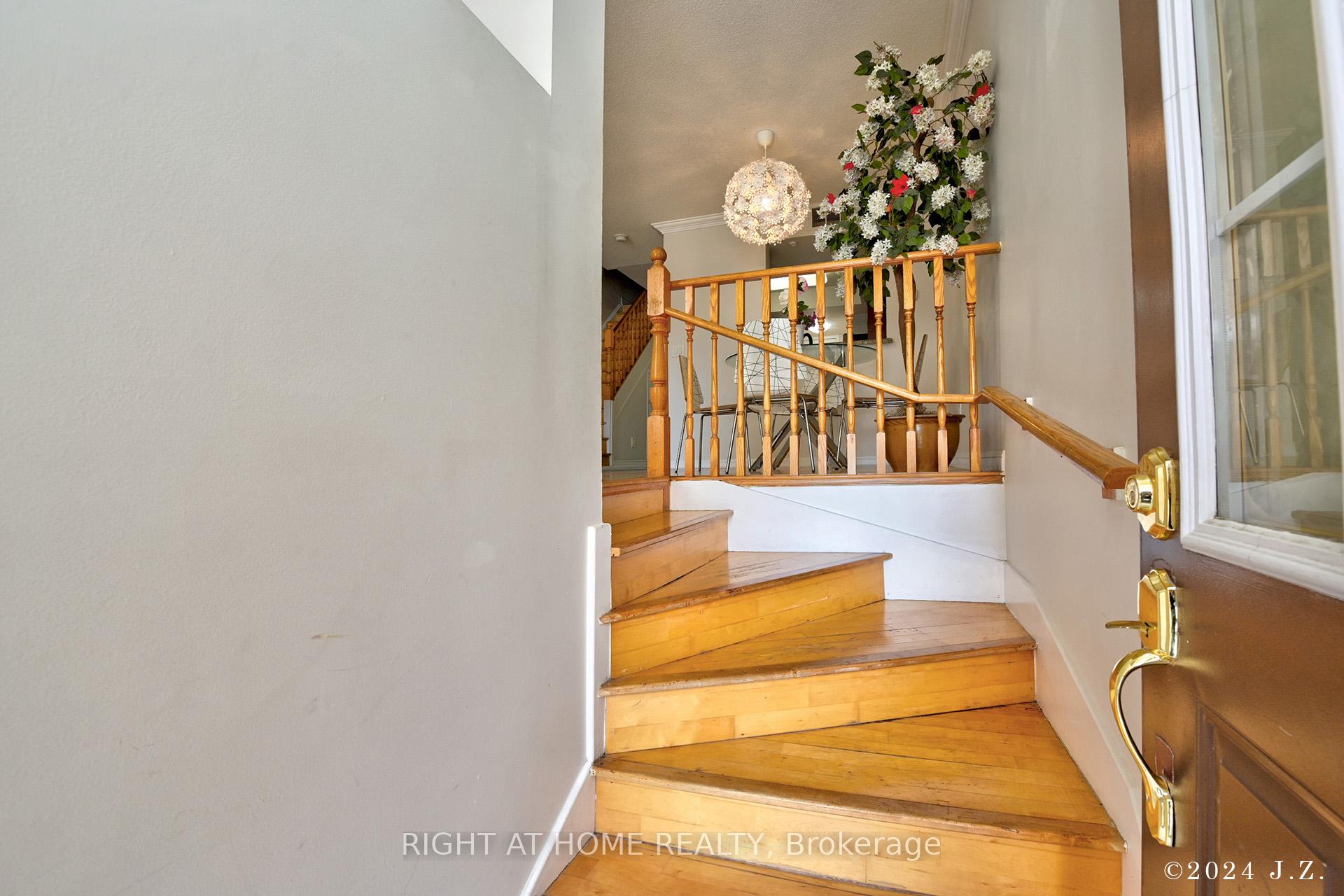 3 Bedrooms Condo at 1881 Mcnicoll, Toronto For sale