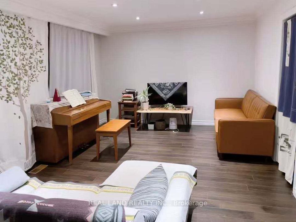 #Master Bedroom - 68 Meadowview Avenue, Markham, ON L3T 1K7