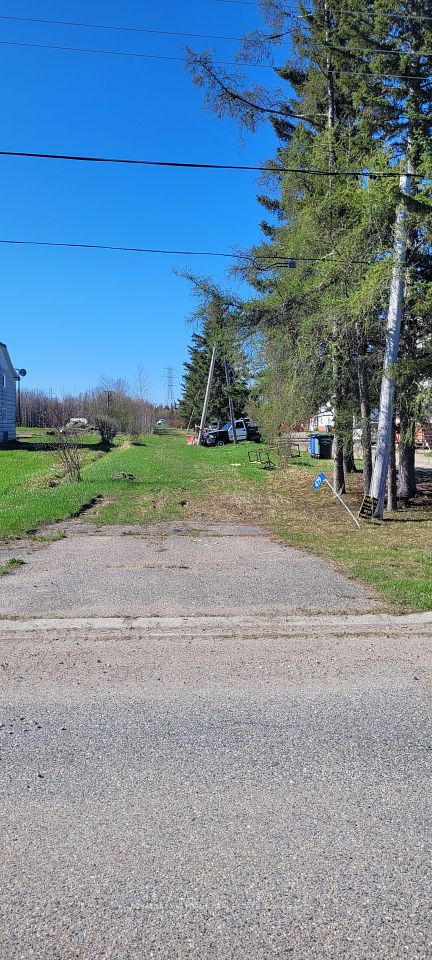 479 Main Street, Smooth Rock Falls, ON P0L 2B0