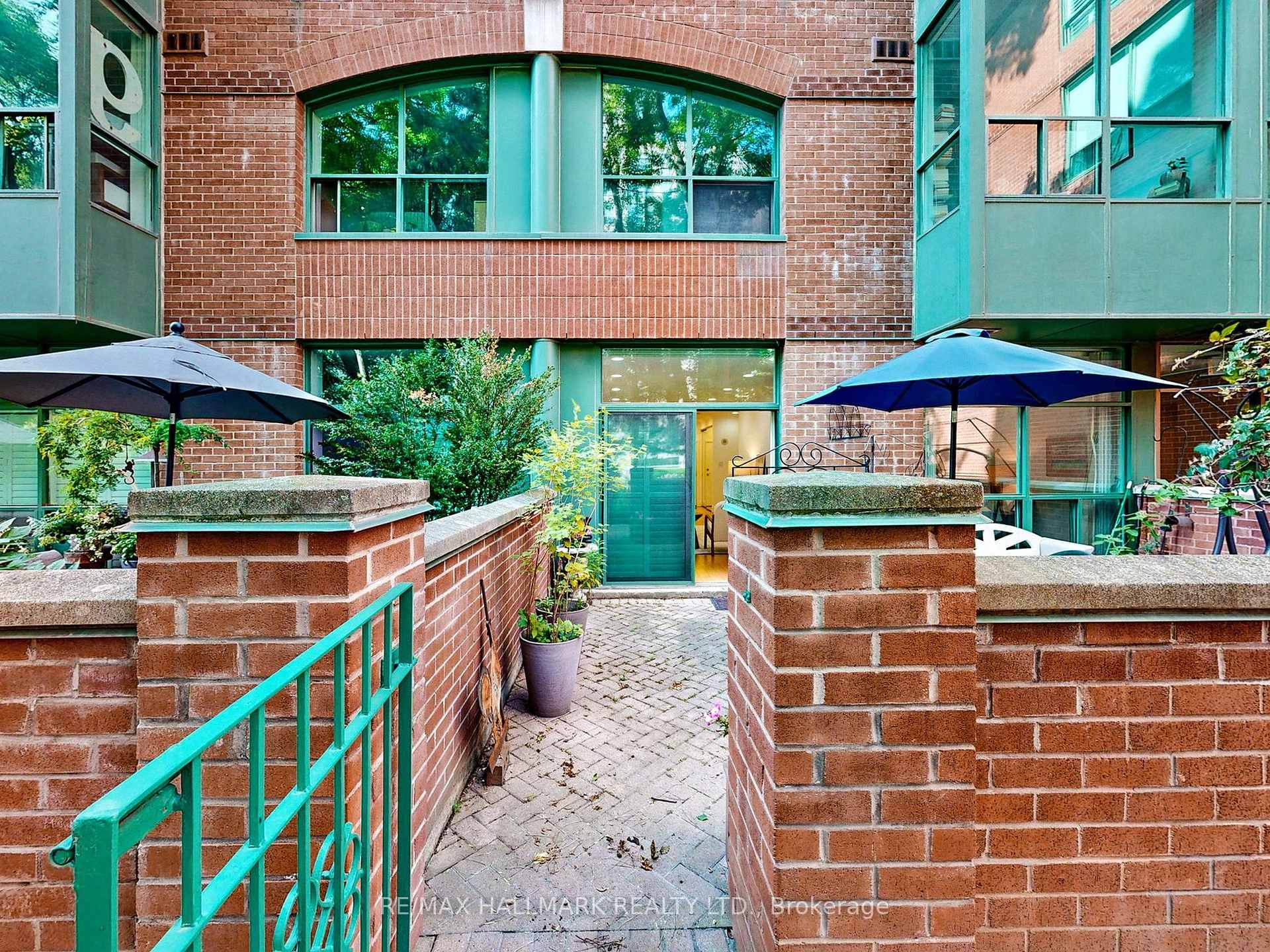 1 Bedroom Condo at 95 Prince  Arthur, Toronto For sale