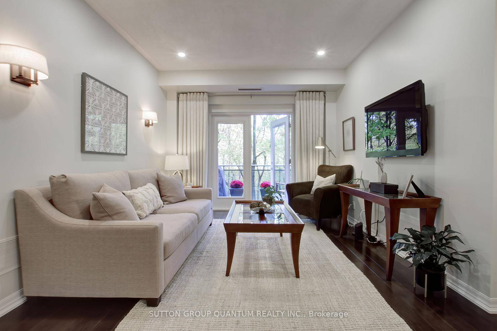 2 Bedrooms Condo at 245 Dalesford, Toronto For sale
