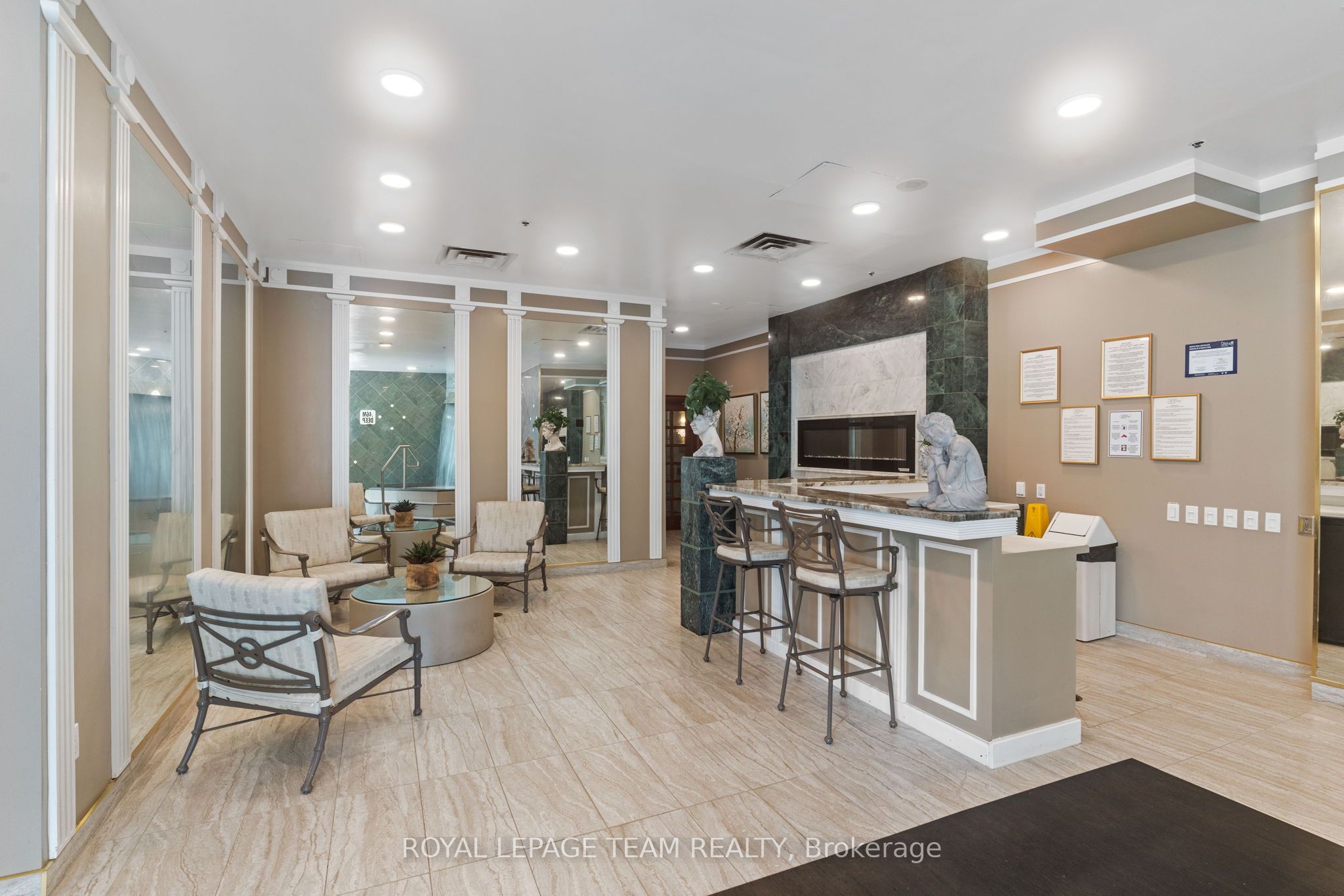 1480 Riverside Drive, #407